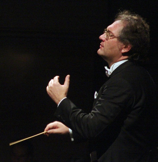 1. 지휘_카를로 팔레스키.jpg