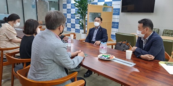 220802 김선영.이용호 의원, 경기도 노동자 권익보호 정담회 개최 (1).jpg