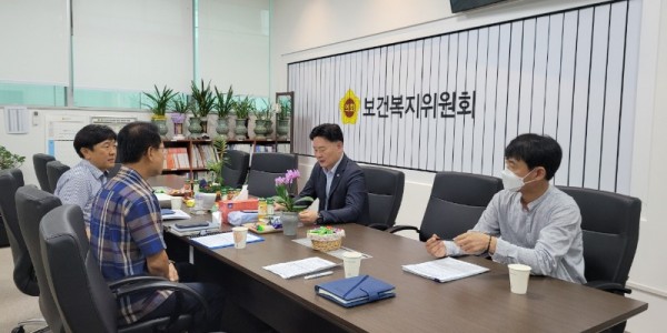 220805 최종현의원, 매탄동 범죄예방 환경개선 정담회 가져 1.jpg