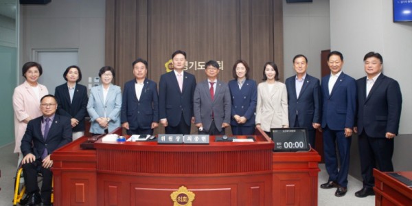 220812 보건복지위, 업무보고로 의정활동 힘찬 출발.jpg