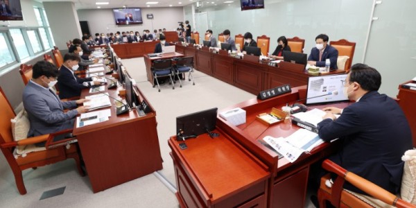 220812 의회운영위원회 첫 상임위 개최 (2).jpg