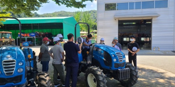 4. 농기계 현장실무교육 모습.jpg