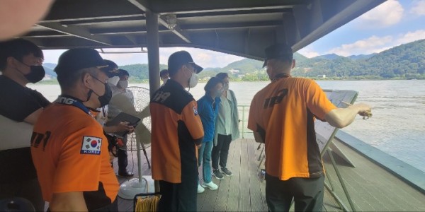 220816 김미리 의원, 여중생 실종사고 수습대책본부 방문.jpg