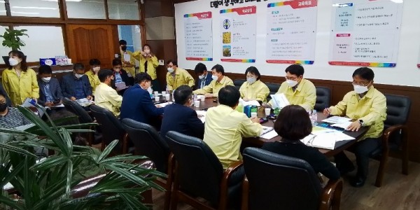 220901 교육행정위원회, 성남제일초 학교안전점검 현장방문2.jpg