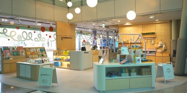 3. 뮤지엄숍 전경 사진.jpg