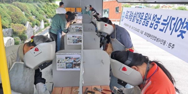 5-1. 지난 27일부터 28일까지 용인시농업인단체협의회가 주관한 _찾아가는 농업 실용 용접기술 습득 교육_ 현장 모습.jpg