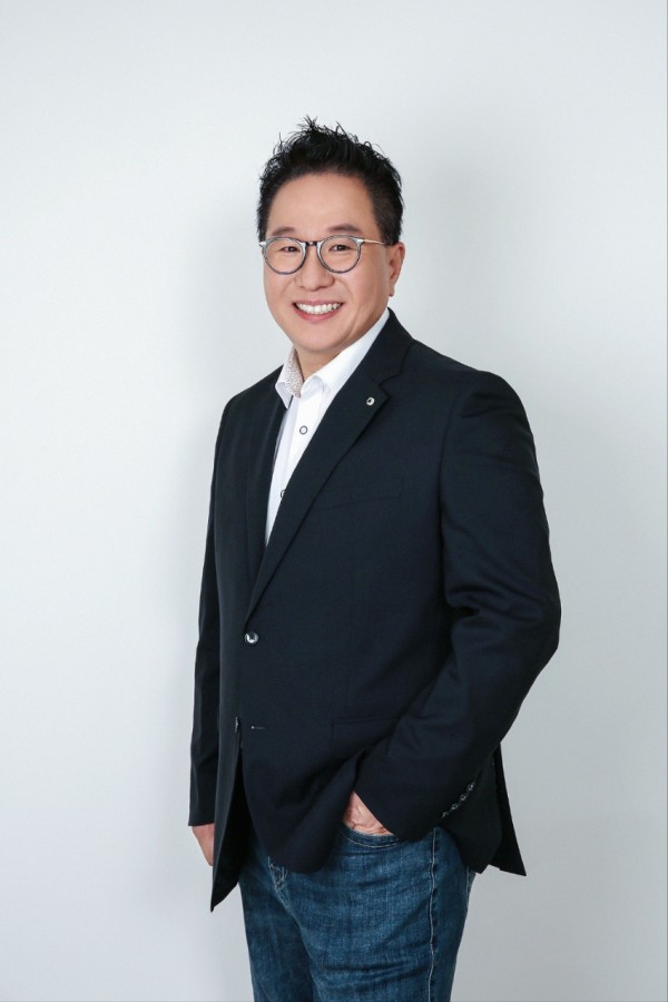 5. 제7회 남구만 신인문학상을 받은 박형식씨.JPG