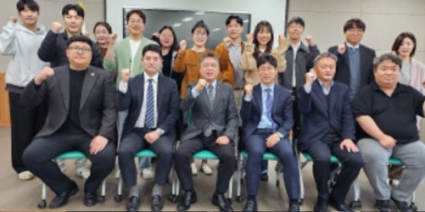 250417 이석균 의원, 경기미래세대재단 북부분원 설치 위해 청년과 머리 맞대다 (1).jpg