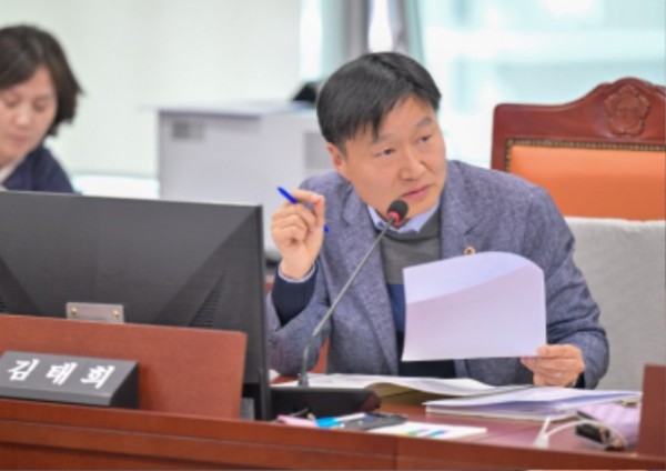 250417 김태희 의원, 경기도의회 정책지원관 운영 및 관리 조례안 본회의 통과.jpg