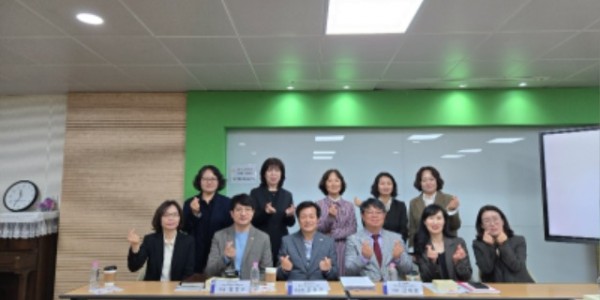 250418 문형근 의원, 여성인력개발센터 정책 논의 현장 정담회 개최 (1).jpg