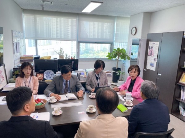 250508 이채영 의원, 평화안보자문위원들과 캠프그리브스 평화안보교육 활성화 논의.jpg