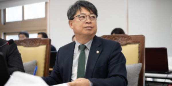 250508 김재훈 의원, 고립·은둔 청년 지원사업 관련 업무보고 가져 (1).JPG.jpg