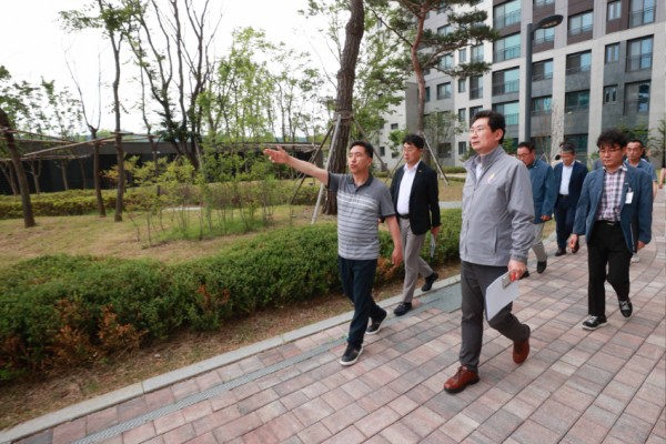 8-1. 이상일 용인특례시장은 24일 처인구 고림동 