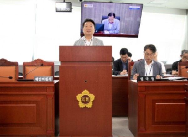 250721 방성환 의원, 경기도 과일산업 육성 및 지원 조례안 상임위 가결 (1).jpg