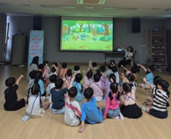 4-1. 수지구보건소는 지난 19일 보건소 교육실에서 ‘찾아가는 유아흡연위해 예방교실’을 했다.jpeg