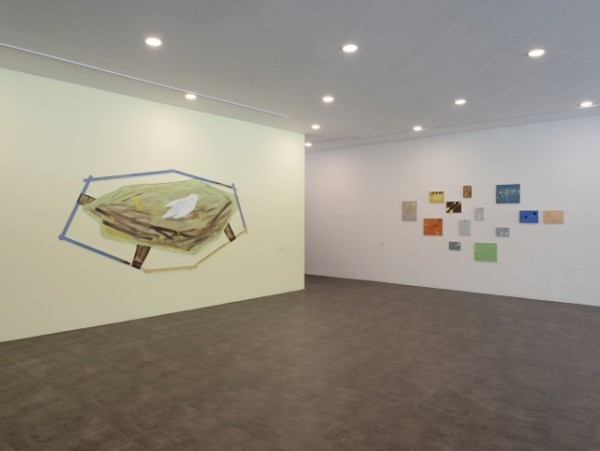 2. 김민수, 전시 전경 둥지_바람을 견디며, 2024, 캔버스, 나무에 아크릴, 175x345cm 악기가 되어버린 화살 2, 1~13~.jpg