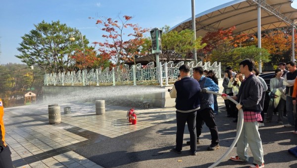 6. 5일 기흥구청에서 합동 소방 훈련이 진행되고 있다.jpg