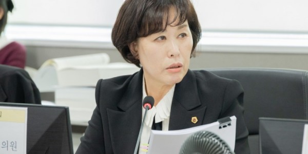 251117 이채영 의원, 경기도 노동·경제 전반 공공성 약화에 재정비 촉구 (1).jpg