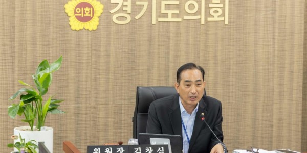 251117 김창식 의원, 농업기술원, 사전 대응 역량 강화 촉구.jpg