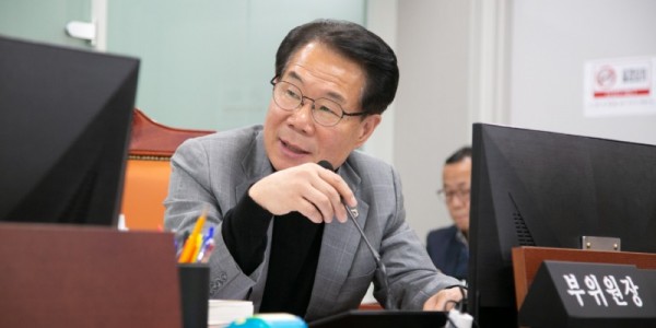 251117 유영두 의원, “불법 웹툰이 불법 도박의 시작점”...경기콘텐츠진흥원 K-콘텐츠 법률 지원 일몰 비판.jpg