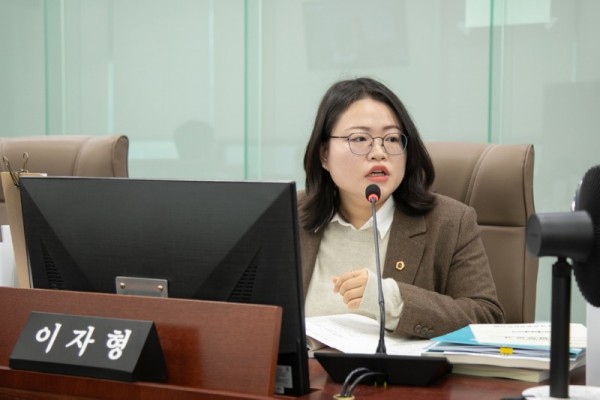 251118 이자형 의원, 경기도교육청 하이러닝, 보여주기식 치적 홍보 멈추고 현실부터 직시해야.jpg