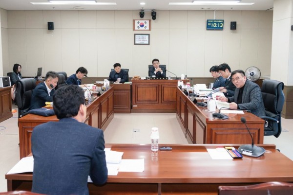 20251118 2025년 행정사무감사 2일차(3)도시건설위원회.jpg