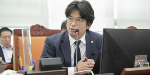 251119 박상현 의원, 8천억 지역균형발전사업 총평가 부재 질타.jpg