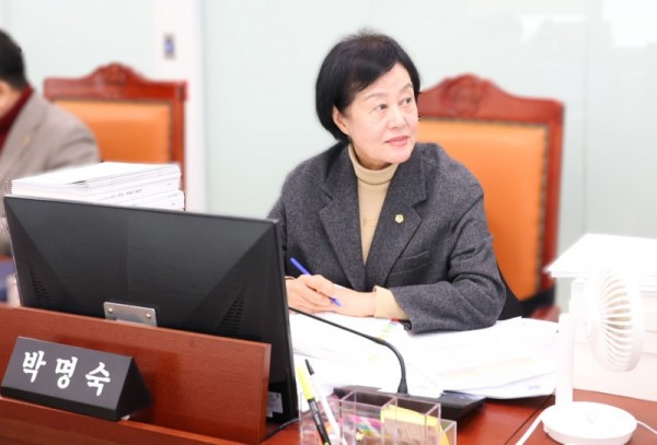 251121 박명숙 의원, “경기도 지방정원 지원 조례안” 상임위 통과 (1).jpg
