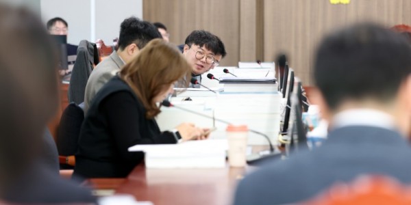 251121 유호준 의원, 수원·용인·파주 여성청소년 2026년에도 월경용품 지원 못받을수도 (1).jpg