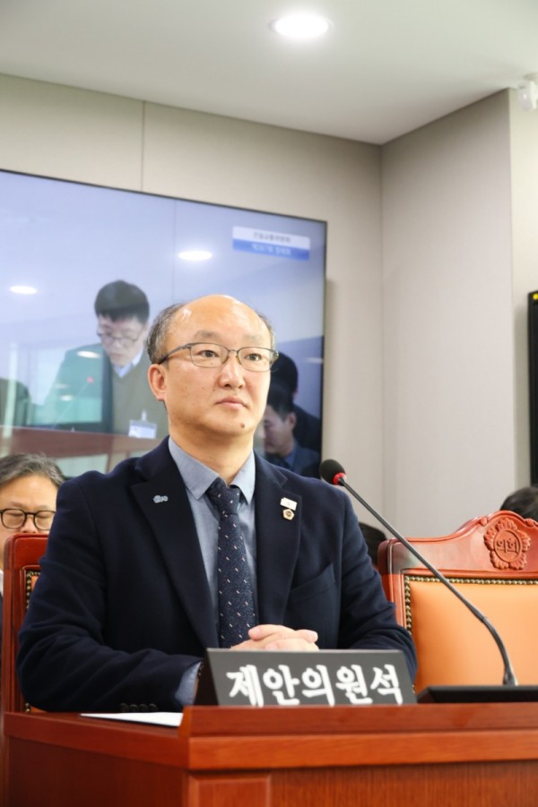 251121 김동영 의원, 경기도 건설경기 회복은 지역건설산업 활성화로부터!(1).jpg