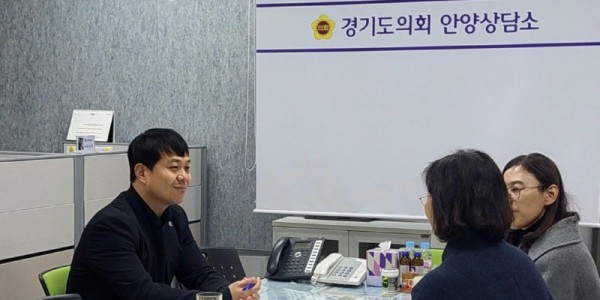 251126 유영일 의원, 안양시청소년이동형 성문화센터를 고정형센터로 전환 필요성 논의 (1).jpg