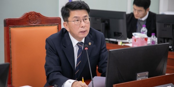 251127 윤성근 의원, “소방정책자문위원회 기능 강화와 국외훈련 확대” 촉구.jpg