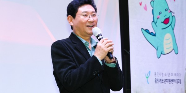 6-1. 이상일 용인특례시장은 29일 2025 꿈드림 어워즈 &amp; 성장발표회에 참석했다.jpg