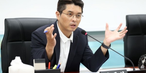 251203 이재영 의원, 학교숲·석면 제거는 선택 아닌 필수... 예산 원칙과 연계성 되살려야.jpg