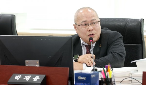 251209 박재용 의원, 성과 검증된 사업 예산 대폭 삭감... “연착륙 없는 감액은 행정 신뢰 저해”1.jpg