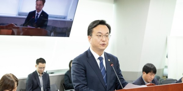 251222 이동현 의원, 전국 시·도 최초 반려동물 입양 활성화 및 지원 조례안 상임위 통과 (1).JPG.jpg