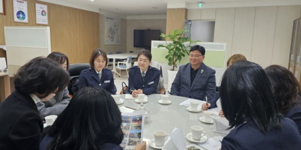 251224 성기황 의원, 학생 안전 지키는 학부모폴리스와 소통 행보 이어가! (1).jpg